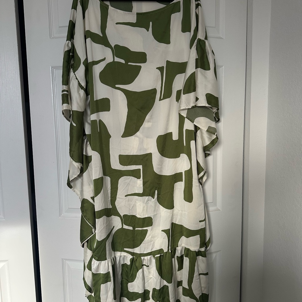 Fashion Nova Asymmetrical Dress in Green and White